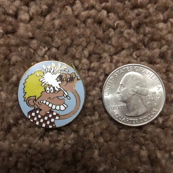 GRATEFUL DEAD PIN - Picture 2 of 2